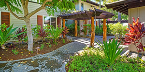 Front entrance to Mauna Lani Golf Villas